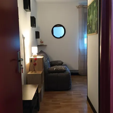 18m2 Proche De Vulcania Apartment *