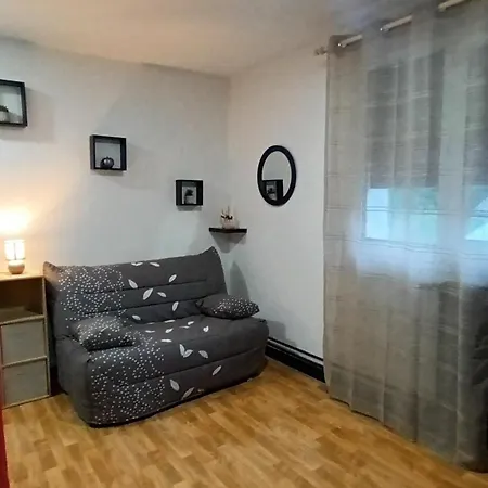 18m2 Proche De Vulcania Apartment Pontaumur